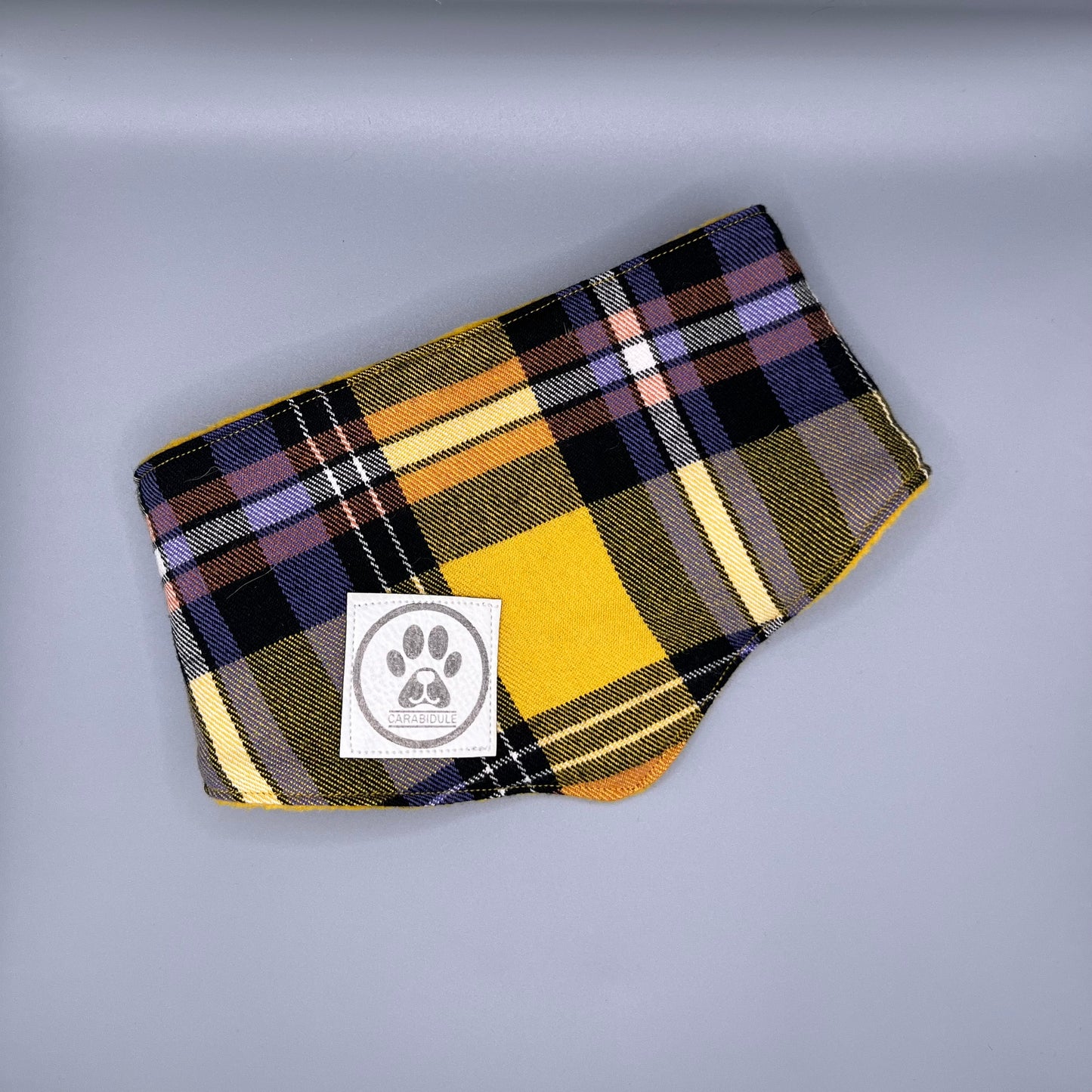Bandana Chien Hiver Réversible – Carreaux Moutarde & Violet – Polaire Douce