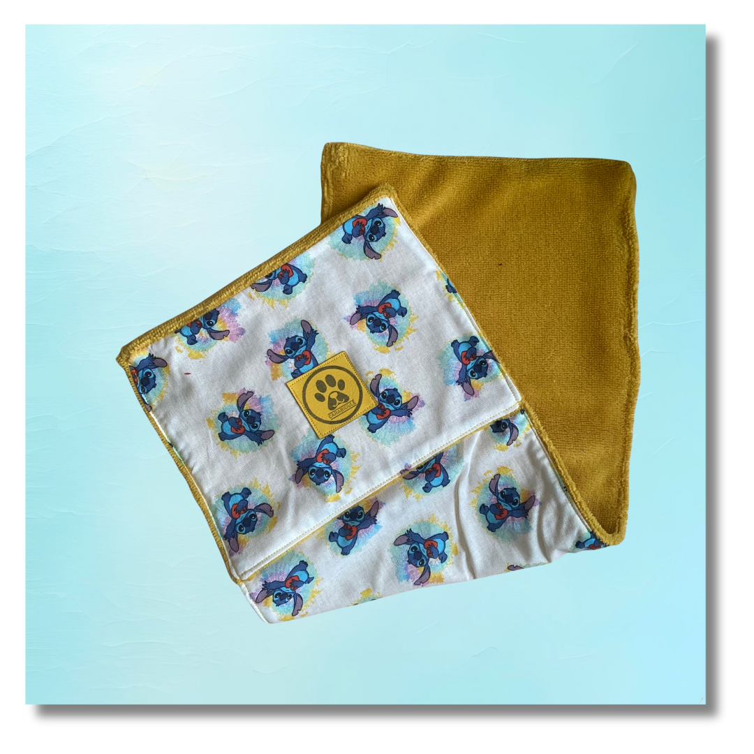 Serviette essuie-pattes License Stitch Jaune