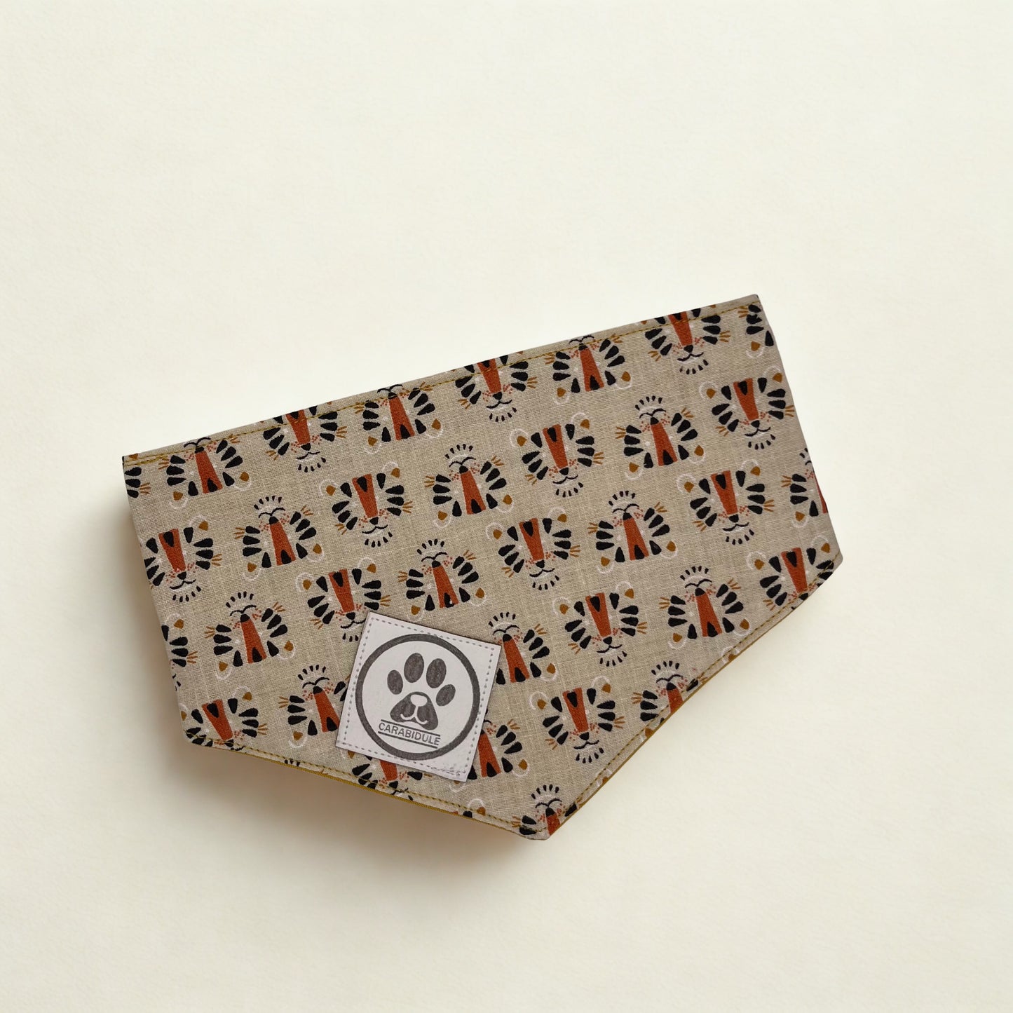 Bandana Chien Réversible – Tigres Stylisés & Jaune Moutarde – Fait Main