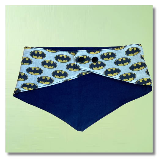 Bandana Chien Super héros -  Réversible Bleu – Accessoire Été Fait Main